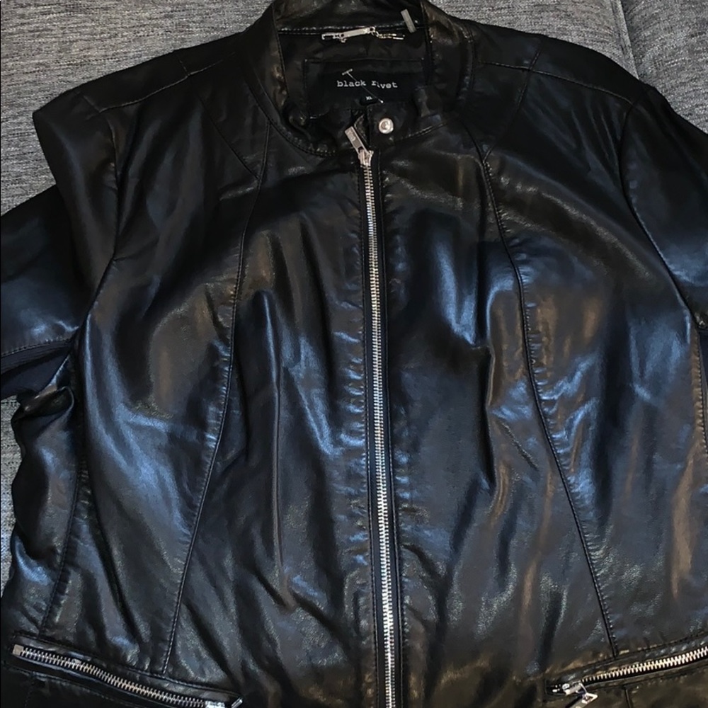 Lightweight black jacket - Picture 2 of 8